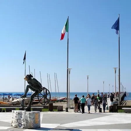 Simonetta By Interhome 别墅