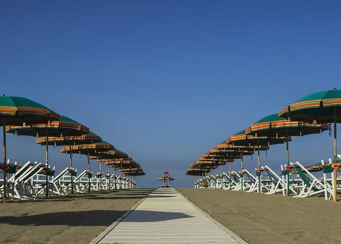 Simonetta By Interhome فورتي دي مارمي